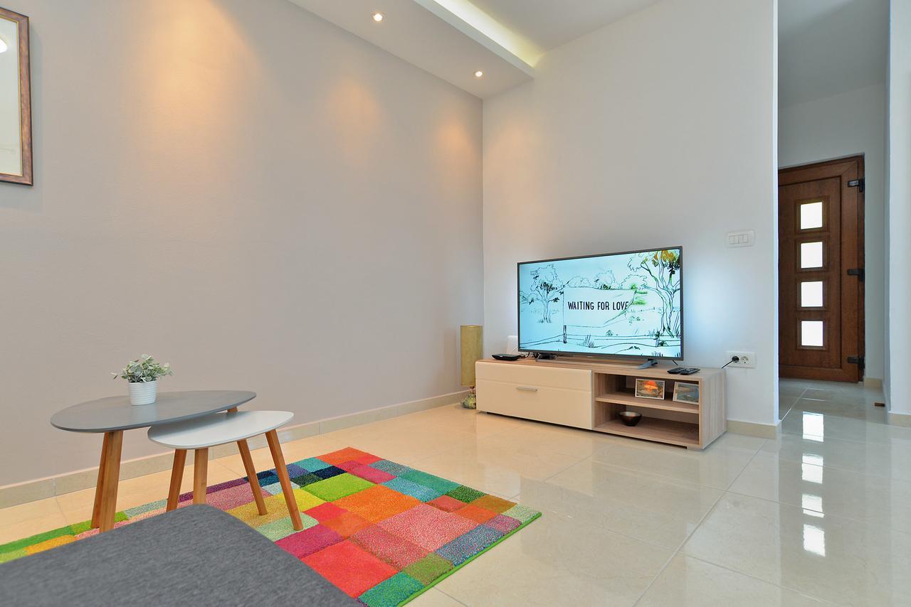 Apartments Olivera 1726 Pula Bagian luar foto